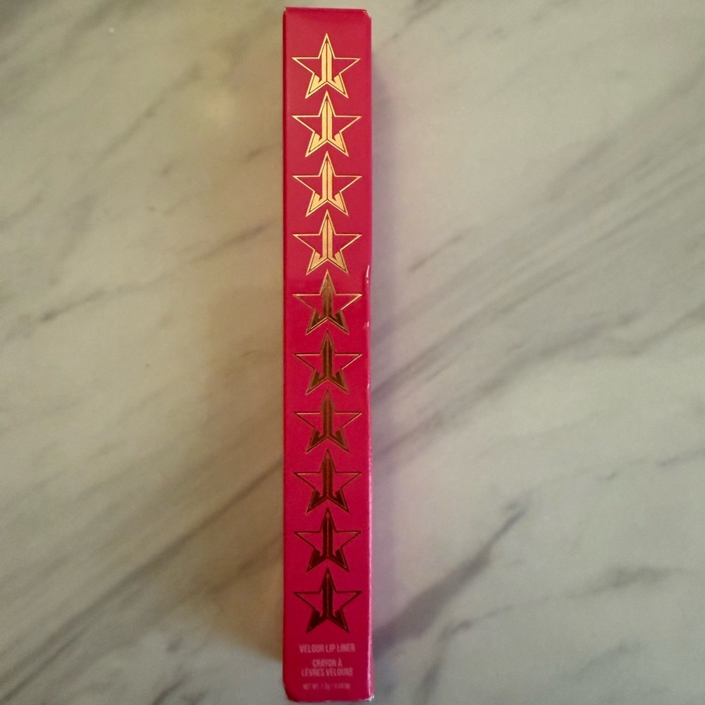 New Jeffree Star Lip Liner